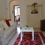 Casa indipendente con giardino