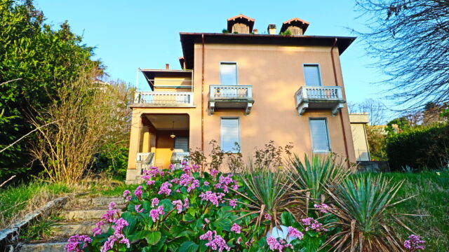 Villa indipendente con giardino