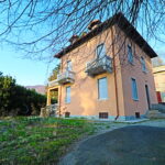 Villa indipendente con giardino