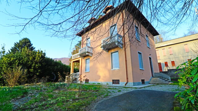 Villa indipendente con giardino