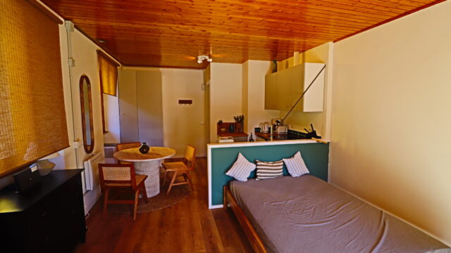 Monolocale vista lago. Monolocale vista lago.