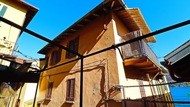 Monolocale  vista lago.