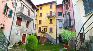 casa caratteristica