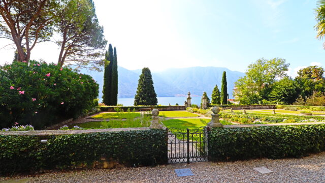 Villa storica in sasso vista lago.