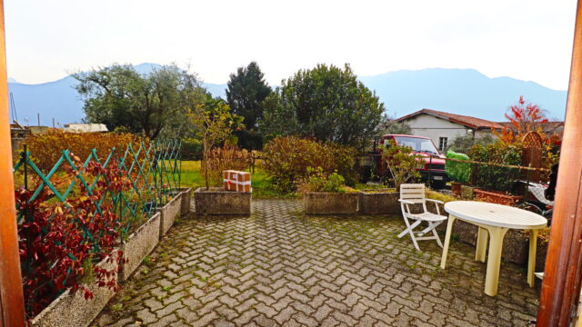 Monolocale con giardino