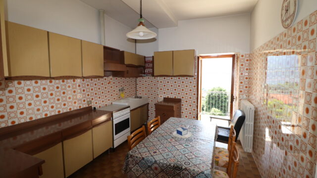 Appartamento con giardino vista lago