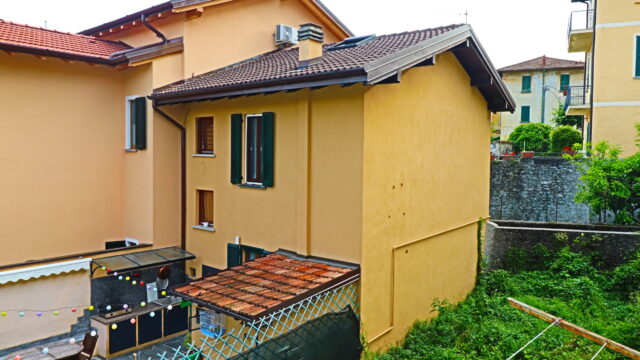 Casa indipendente con giardino