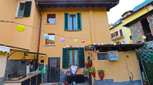 Casa indipendente con giardino