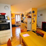 Casa indipendente con giardino