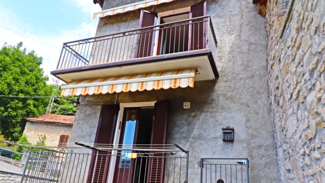 Casa caratteristica vista lago