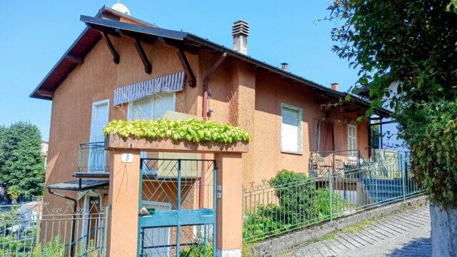 Appartamento in casa bifamiliare