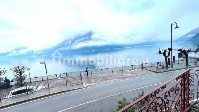 appartamento fronte lago