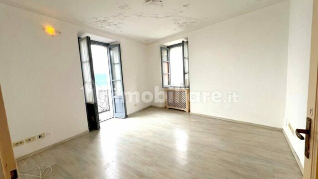 appartamento fronte lago